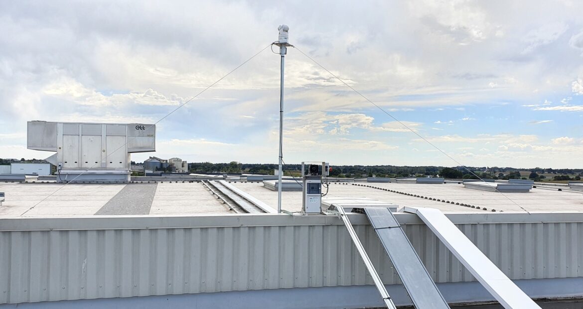 Lazertrac roof Laser Installation - Bird Control Solutions